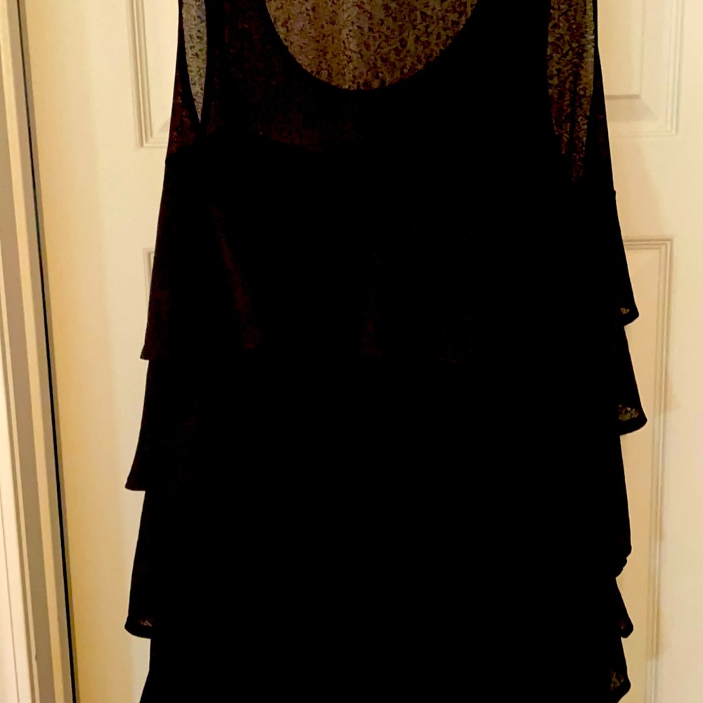 Size 22/24 .  Lane Bryant. Layered ruffles.